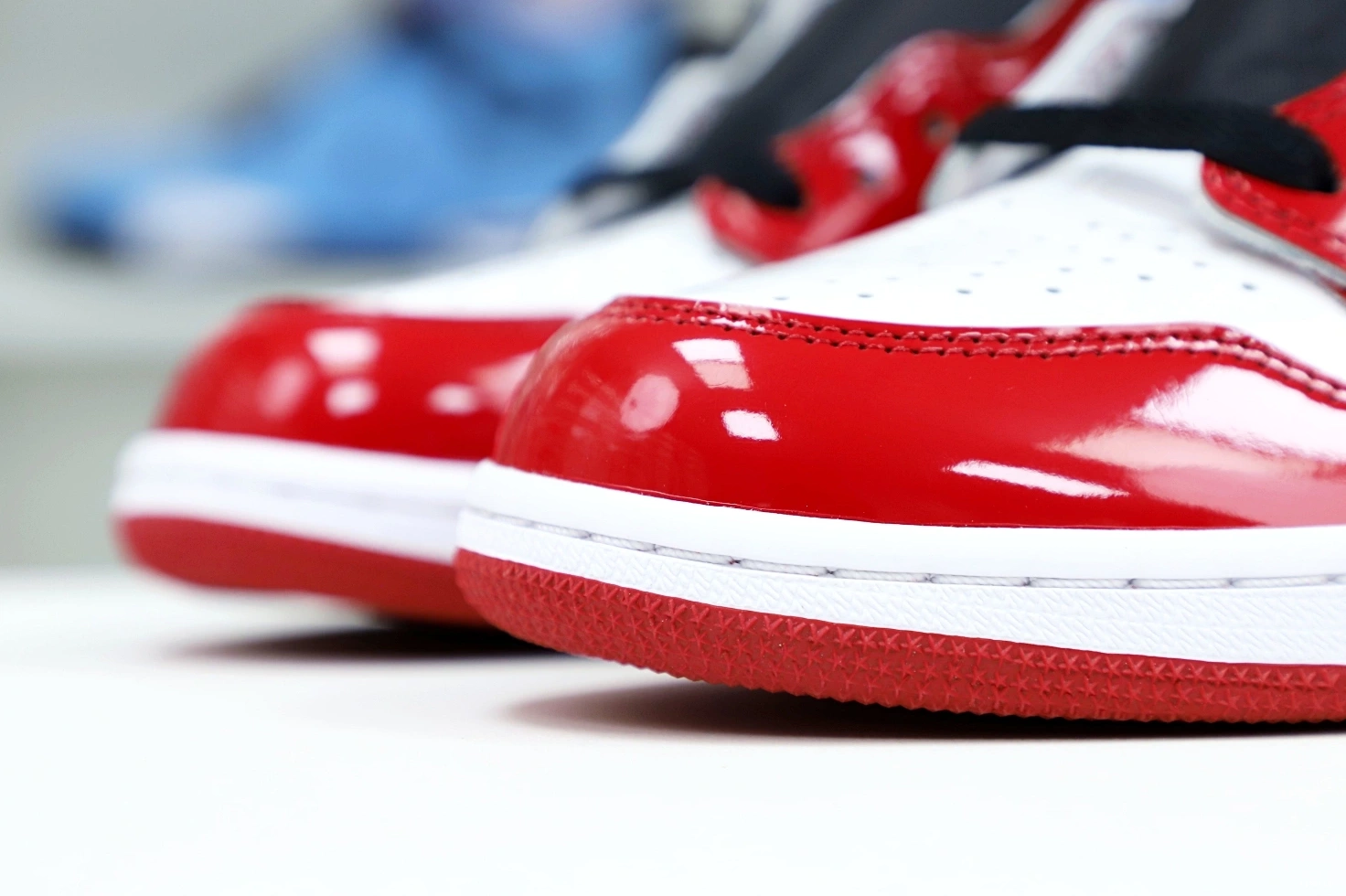 OG RETRO HIGH AIR 'FEARLESS' JORDAN 1 0122